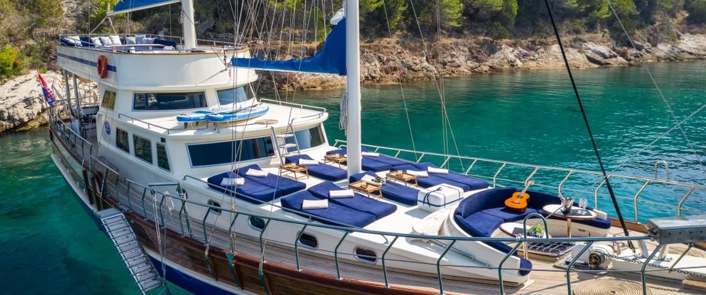 alt_prefix Saint Luca 