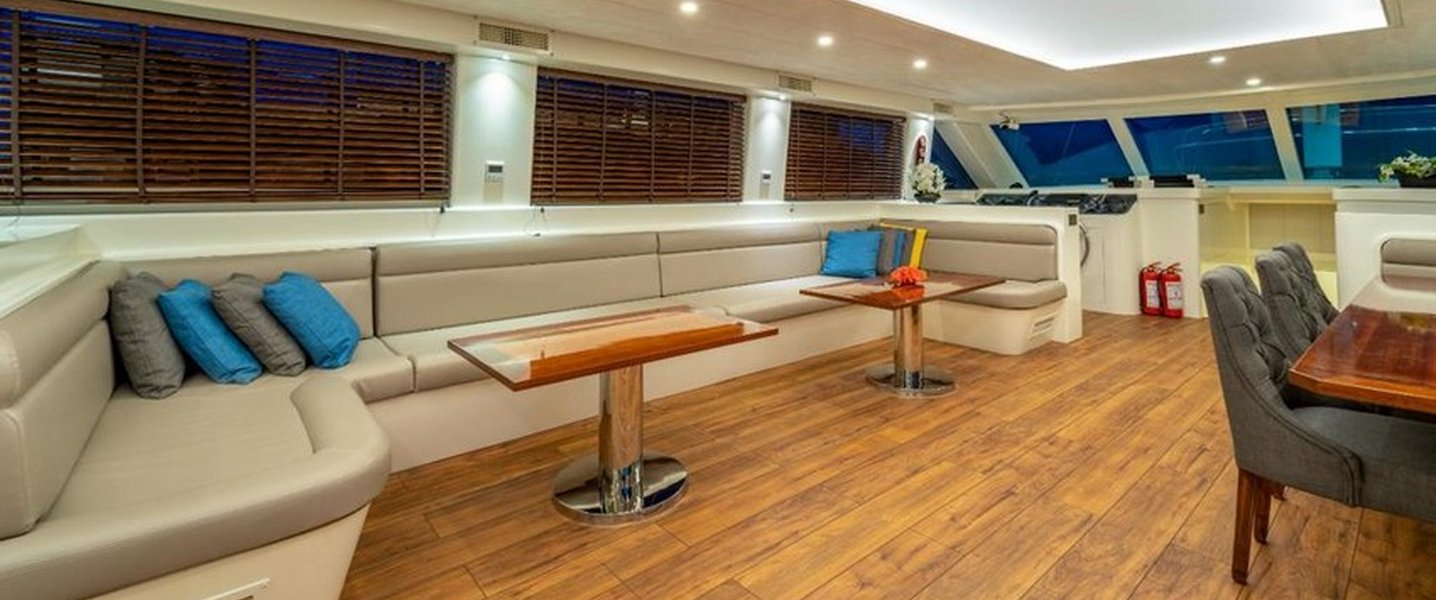 alt_prefix Queen of Makri 