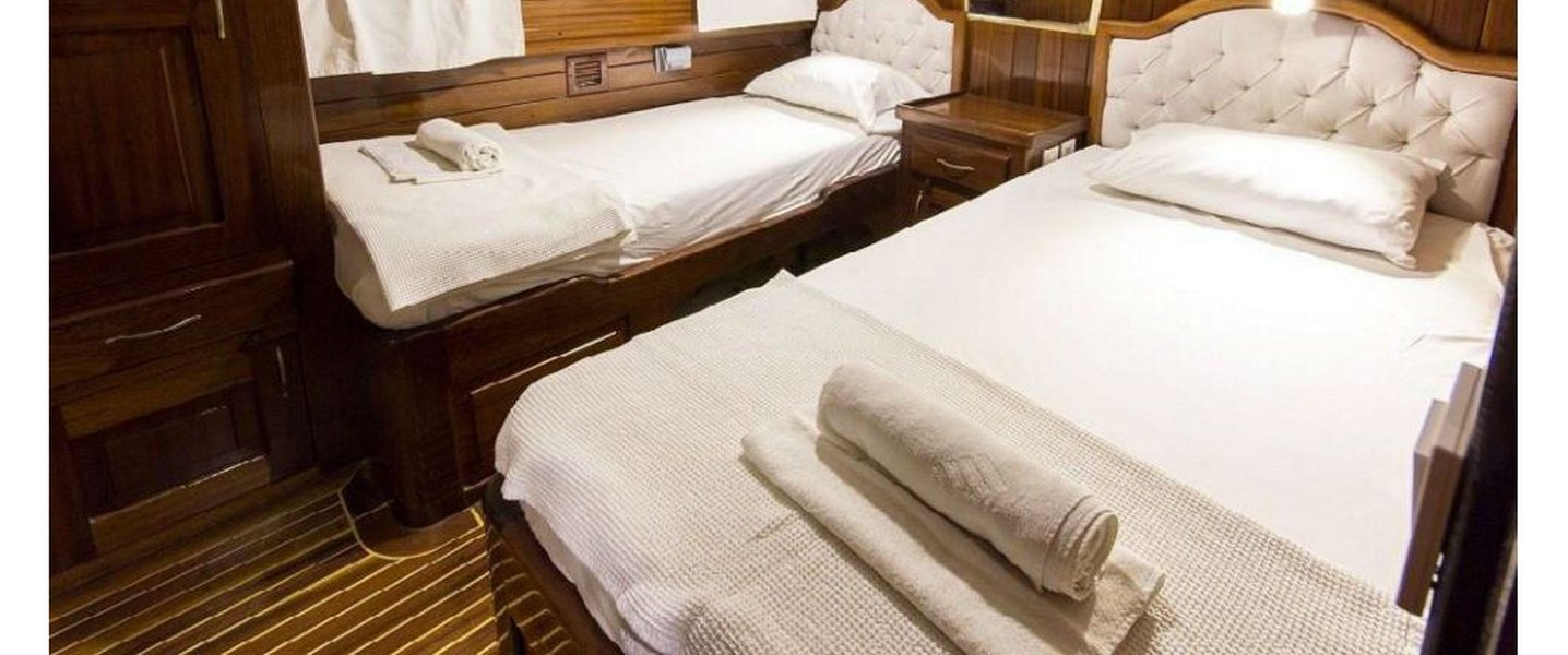 alt_prefix Cemre Junior 