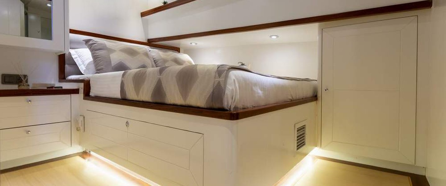 alt_prefix Grand Sailor 