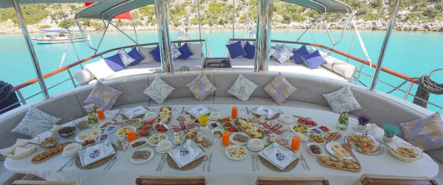 alt_prefix Prenses Esila 