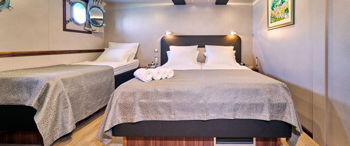 alt_prefix Casablanca 