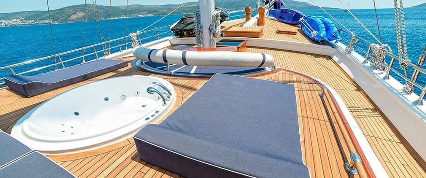 alt_prefix Bella Mare 