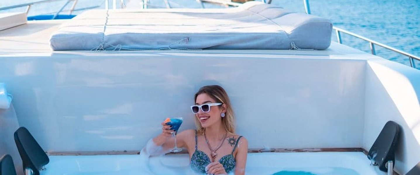 alt_prefix Queen of RTT 