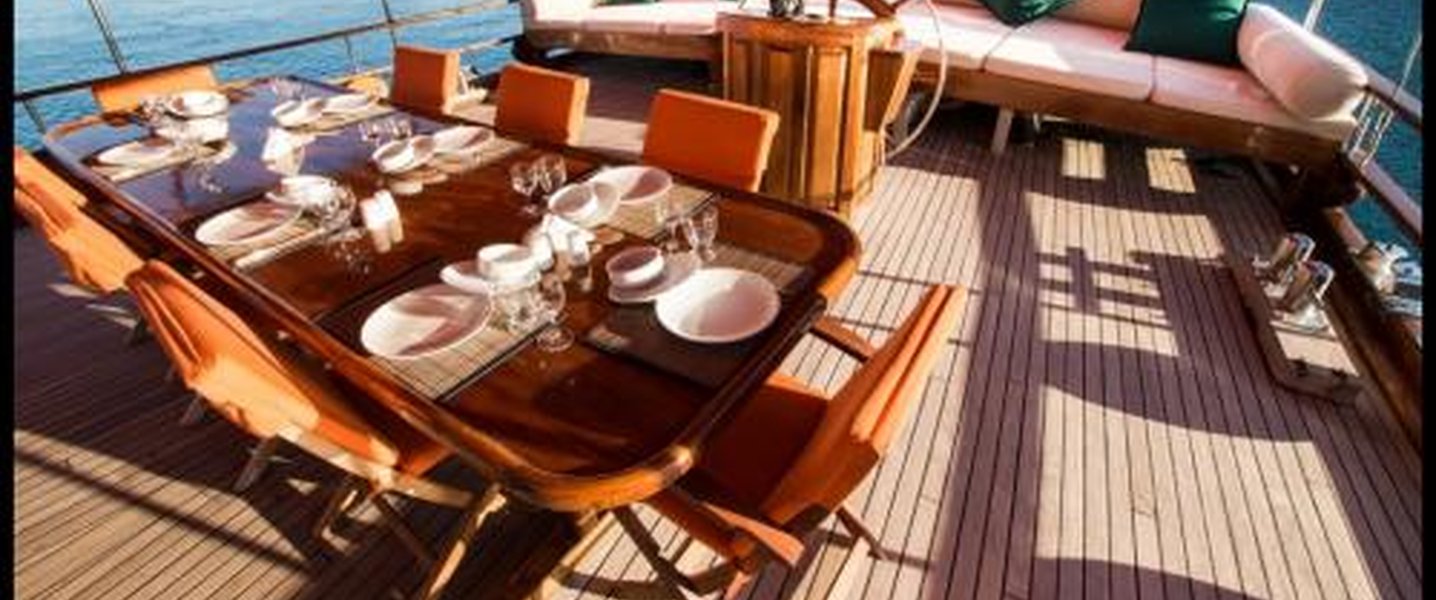 alt_prefix Efsane Karayigit 