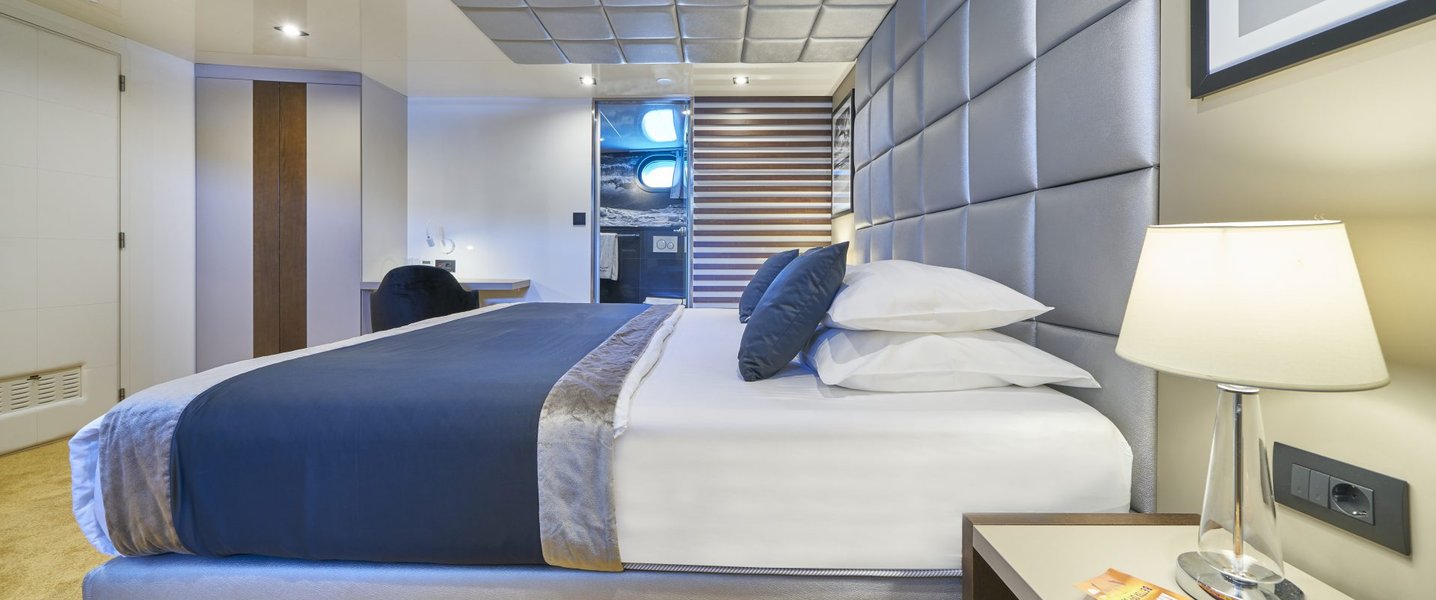 alt_prefix Rara Avis 