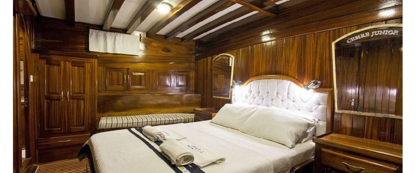 alt_prefix Cemre Junior 