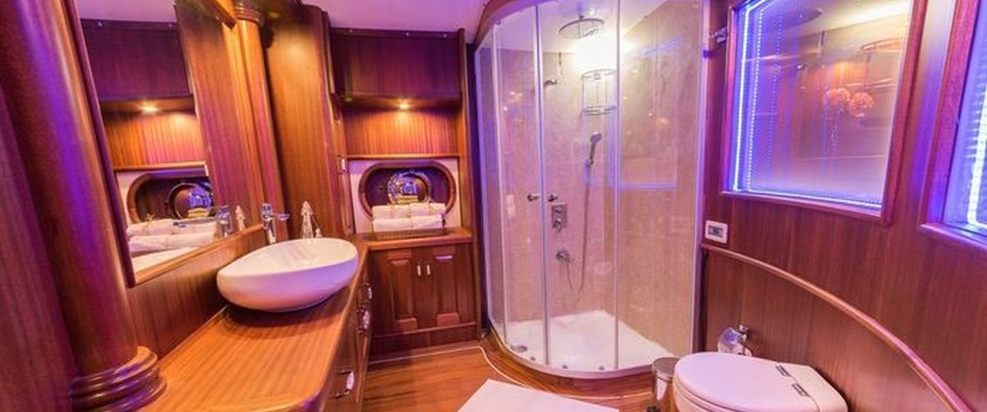 alt_prefix Halcon del Mar 