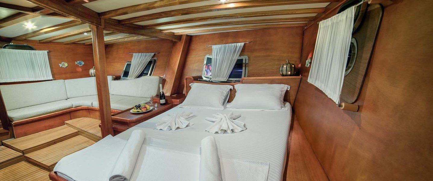 alt_prefix Sude Deniz 