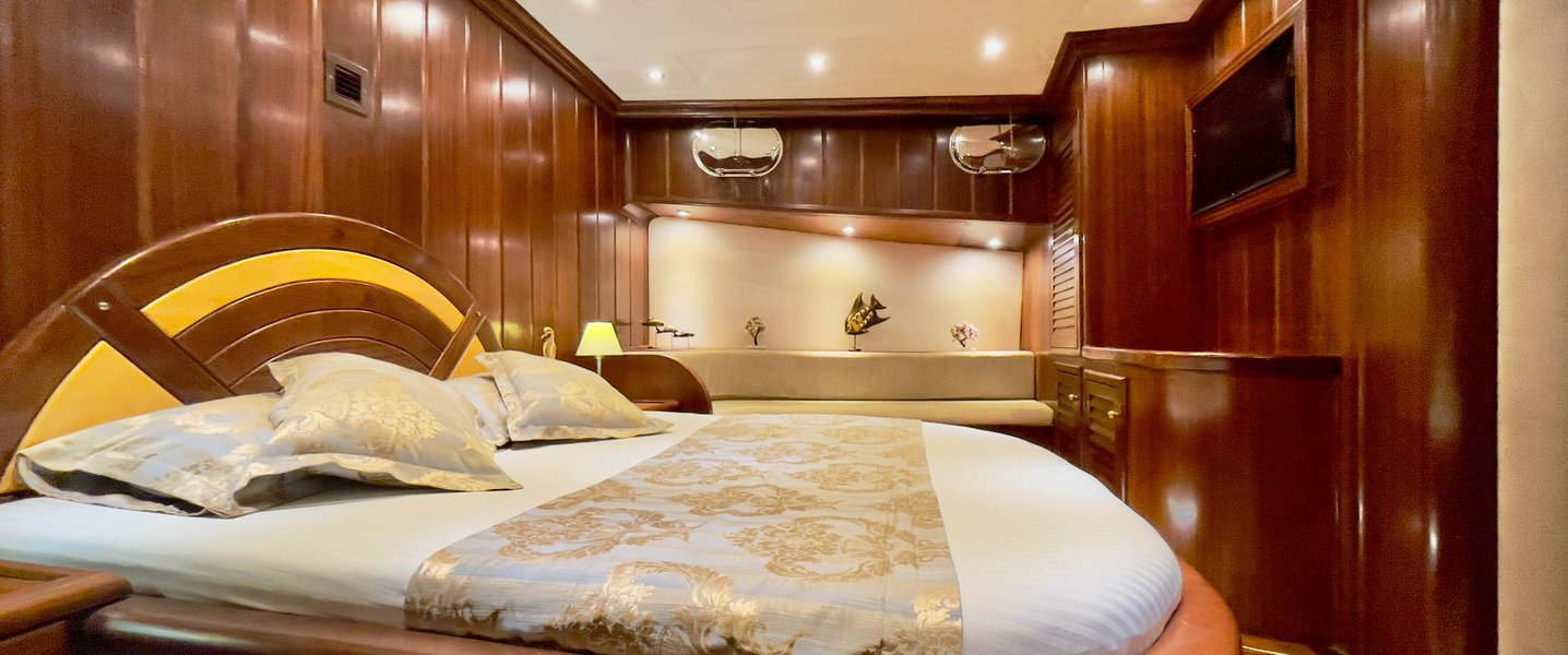 alt_prefix Diva Deniz 