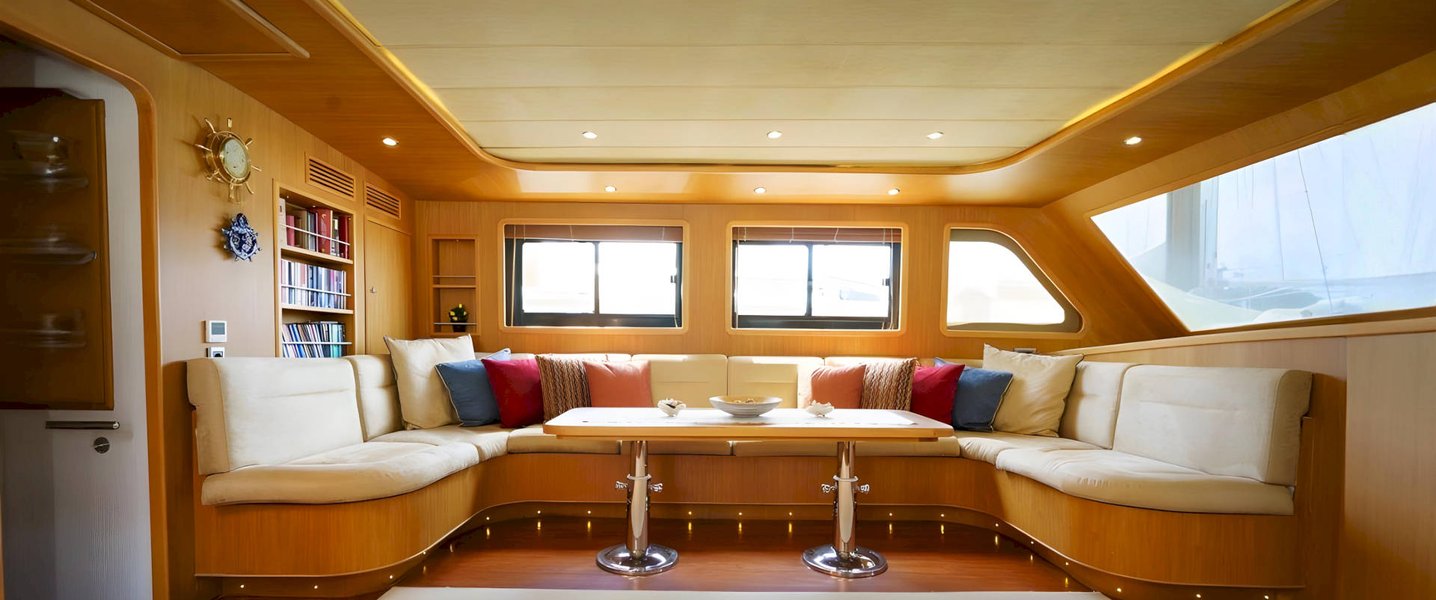 alt_prefix Happy Hours 