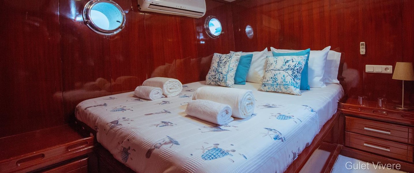 alt_prefix Phoenix Bronze (Ex Vivere) 