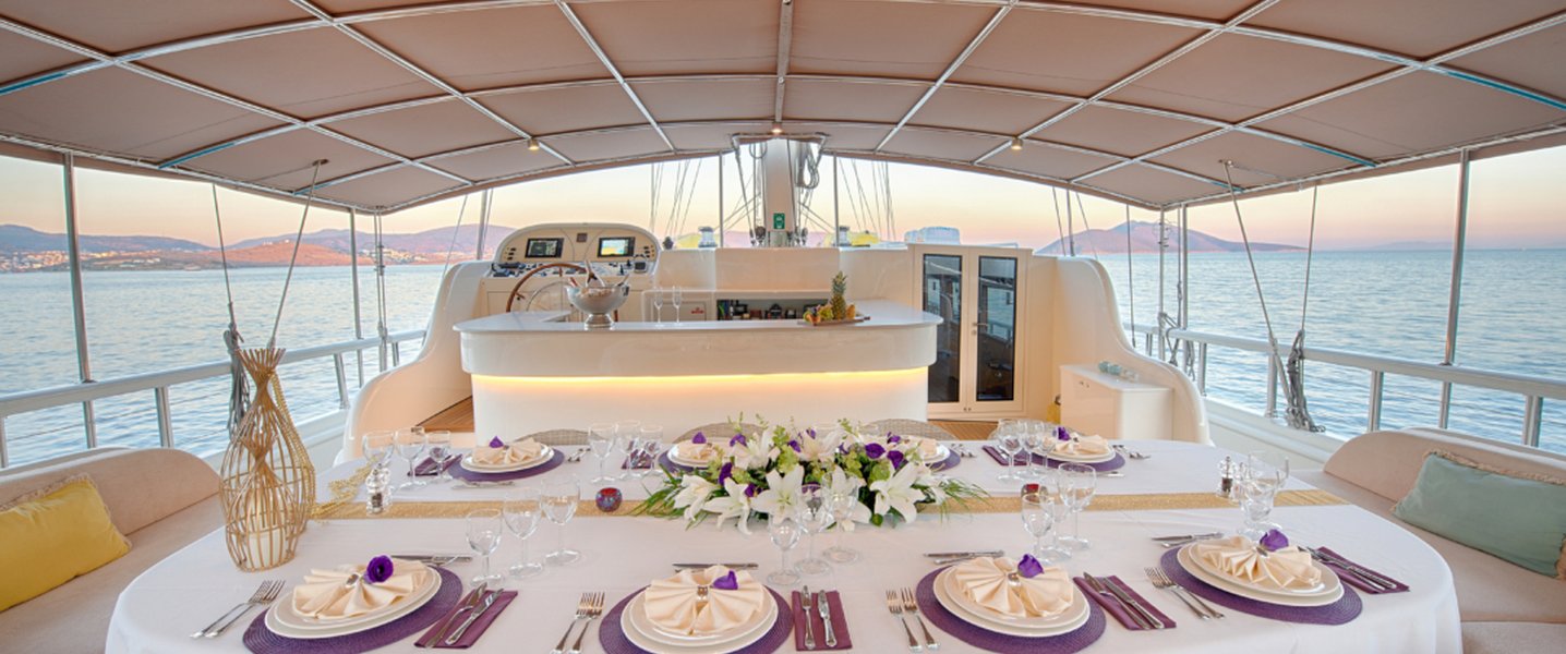 alt_prefix Queen of Salmakis 