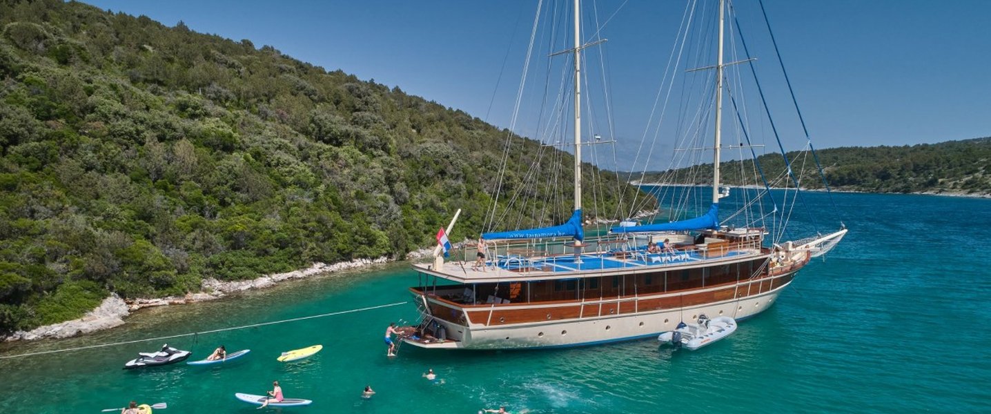 alt_prefix Tanja Mora 