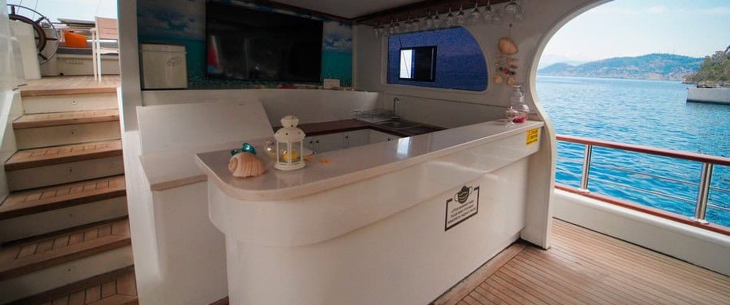 alt_prefix Queen of RTT 