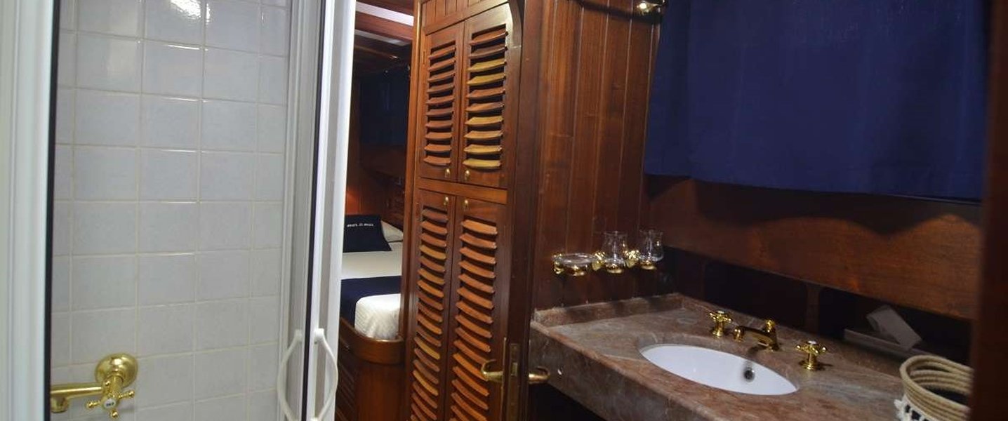 alt_prefix Mar & Mar 